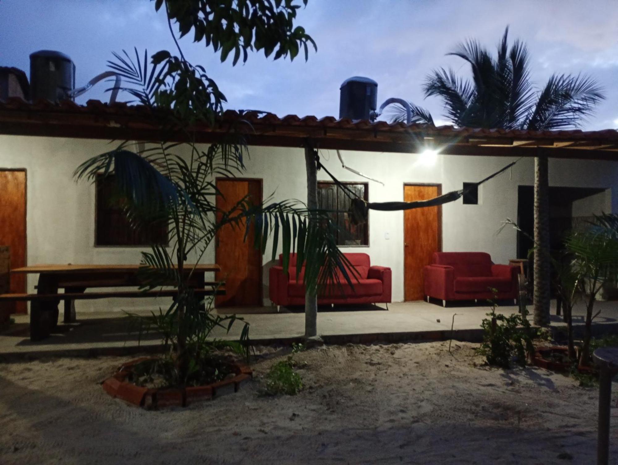 Hostel E Camping Na Rua Das Flores Santo Amaro do Maranhao Exterior foto