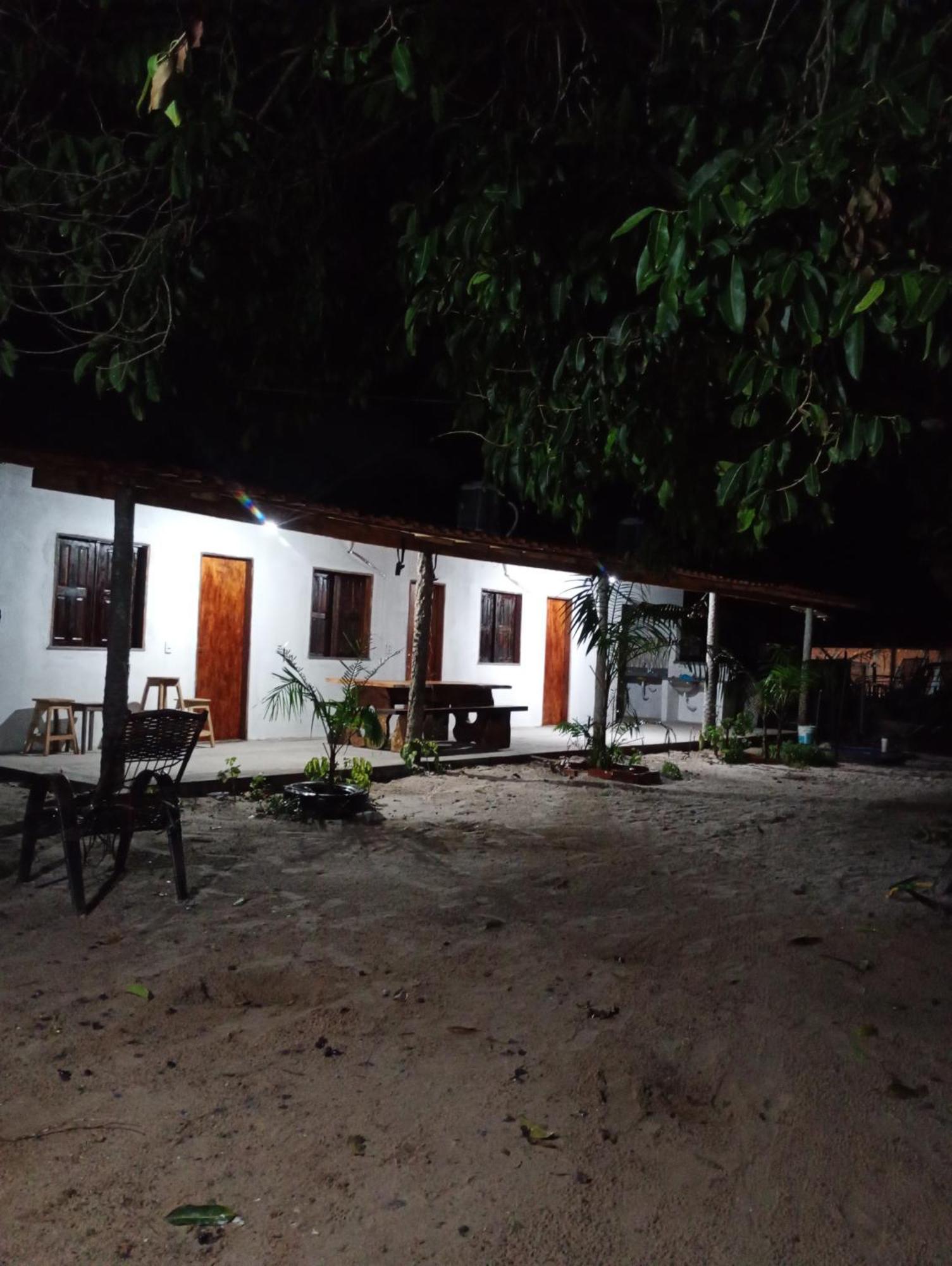 Hostel E Camping Na Rua Das Flores Santo Amaro do Maranhao Exterior foto